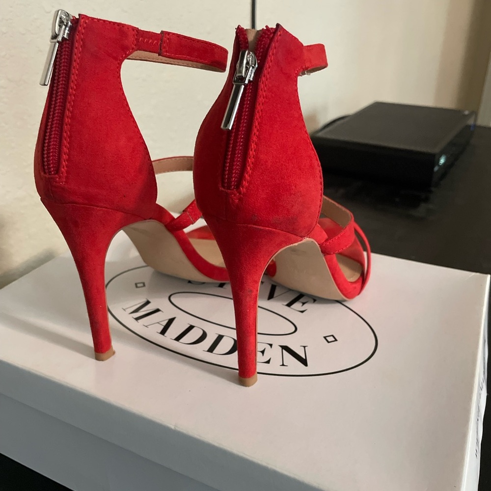 Steve Madden Vibrant Red Strappy Heels - Picture 3 of 4